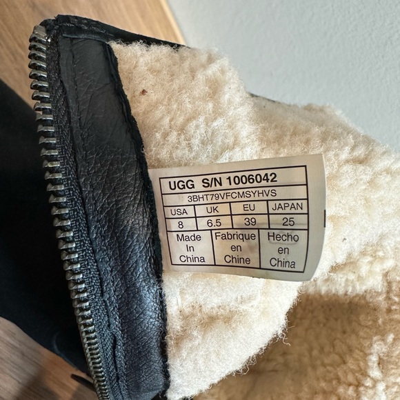 UGG Australia CHANEY Water Resistant Moto Boots in Black Suede Leather Size 8 - Picture 7 of 8